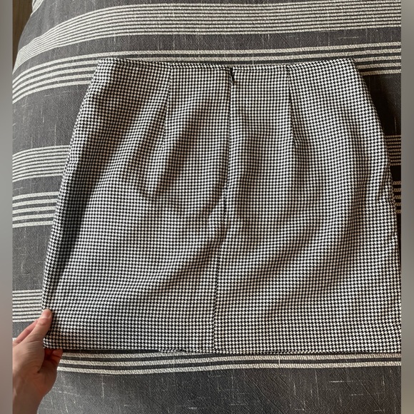 Forever 21 skirt lightly worn - Picture 3 of 4